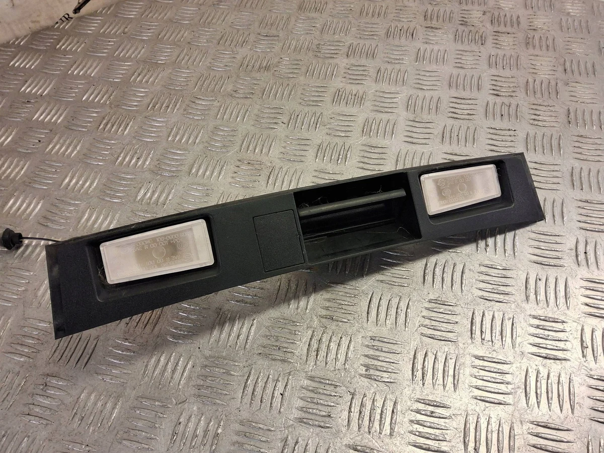 Lanterna Placa SsangYong Rodius SKE67613 image 4