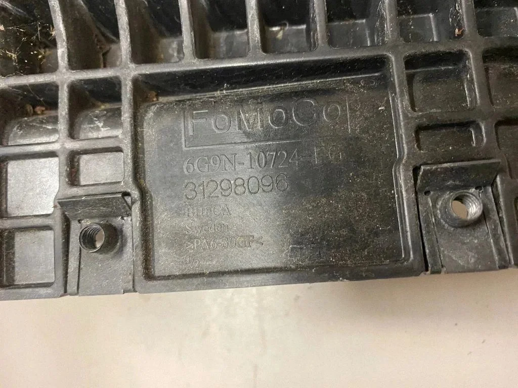 Battery Mount for Evoque OEM 31298096 image 3