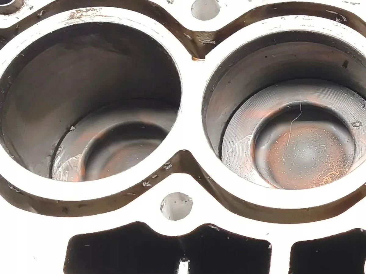 Peugeot 207 SW Motorblock 9H06 gebraucht image 7