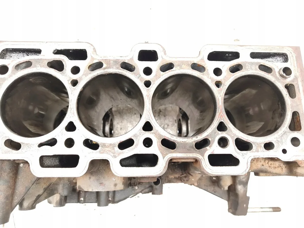 Nissan NV200 Engine Block K9K608 Used image 7