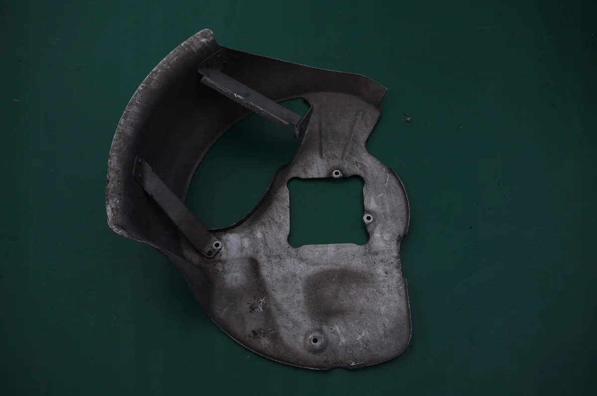 Cache boulon Aston Martin V12 Vantage AD23-2K004-AA