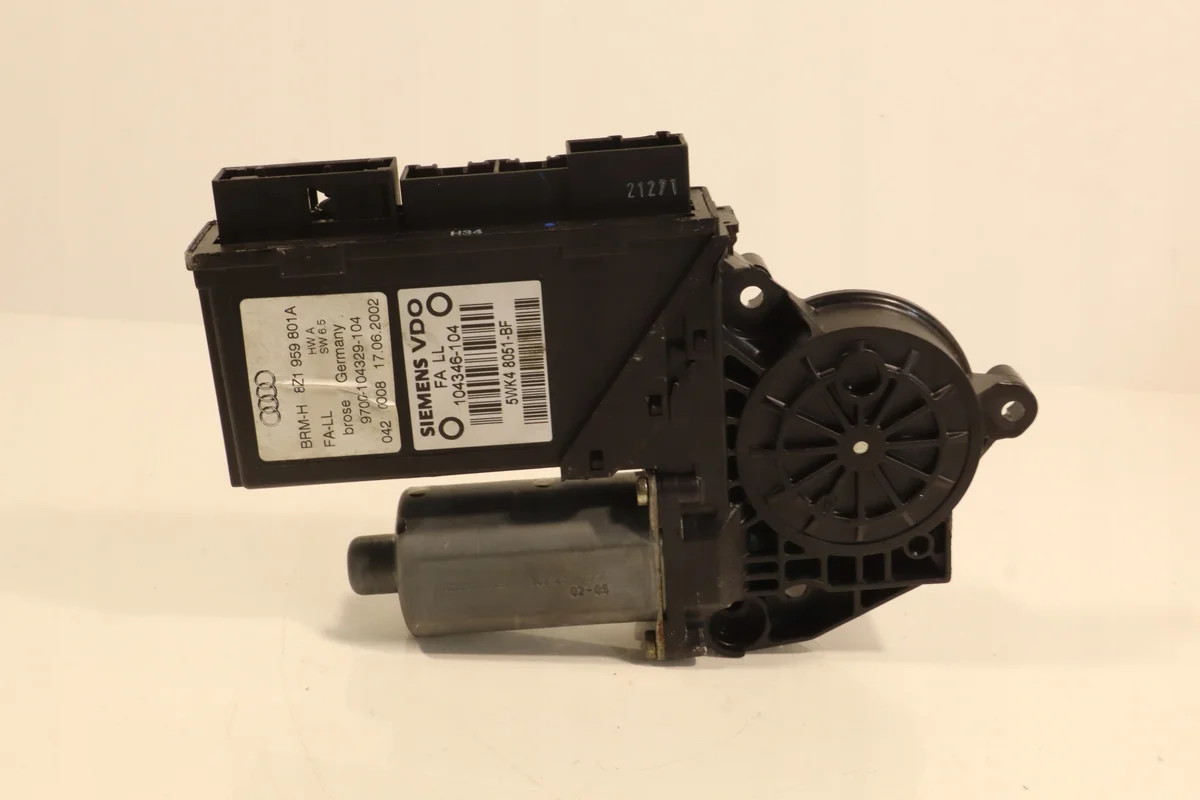 Audi A2 Front Left Window Motor 8Z1959801A image 5