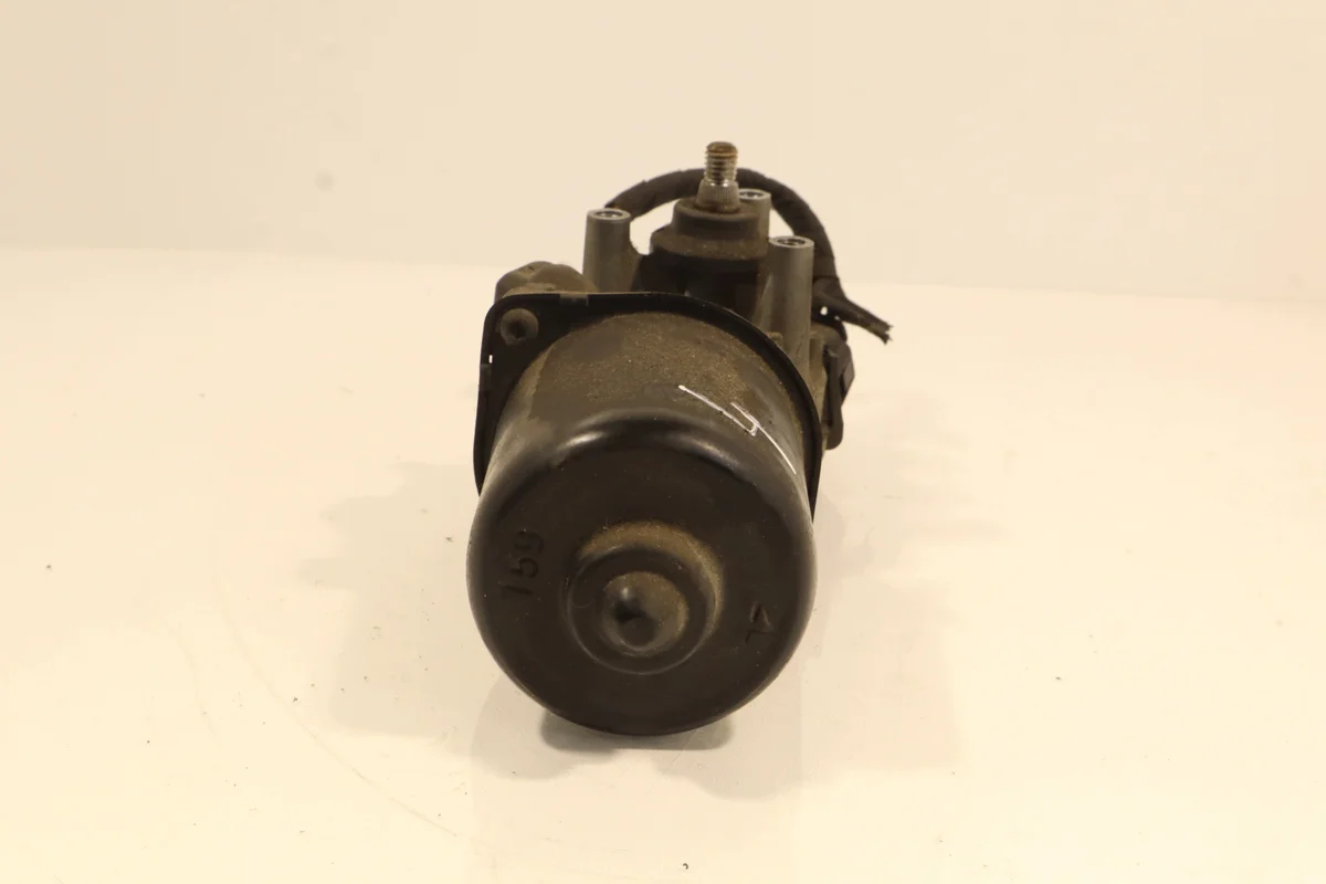 Audi A2 Scheibenwischermotor vorne 8Z0955113