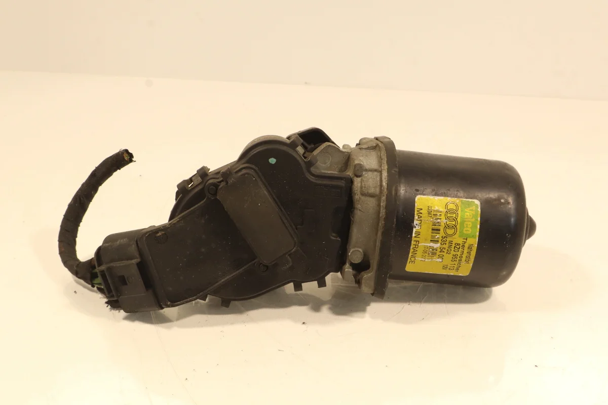 Audi A2 Scheibenwischermotor vorne 8Z0955113 image 3
