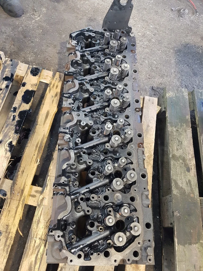 Cylinderhuvud DAF XF 106 CF Euro 6 MX 13