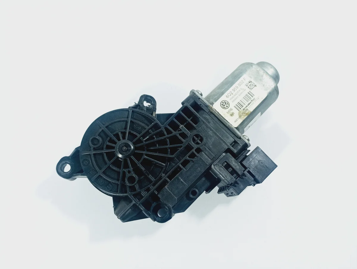 Motor fönsterhiss vänster fram VW Polo 4 IV