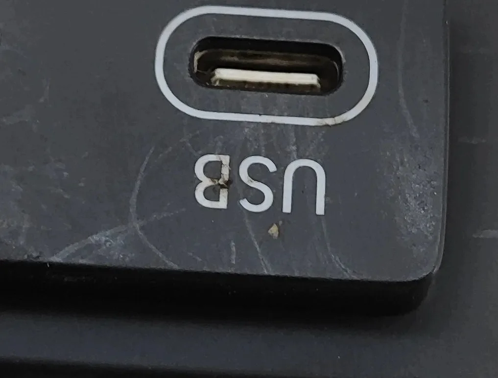 USB GENESIS GV60 (JW) 96120CU000NNB image 7