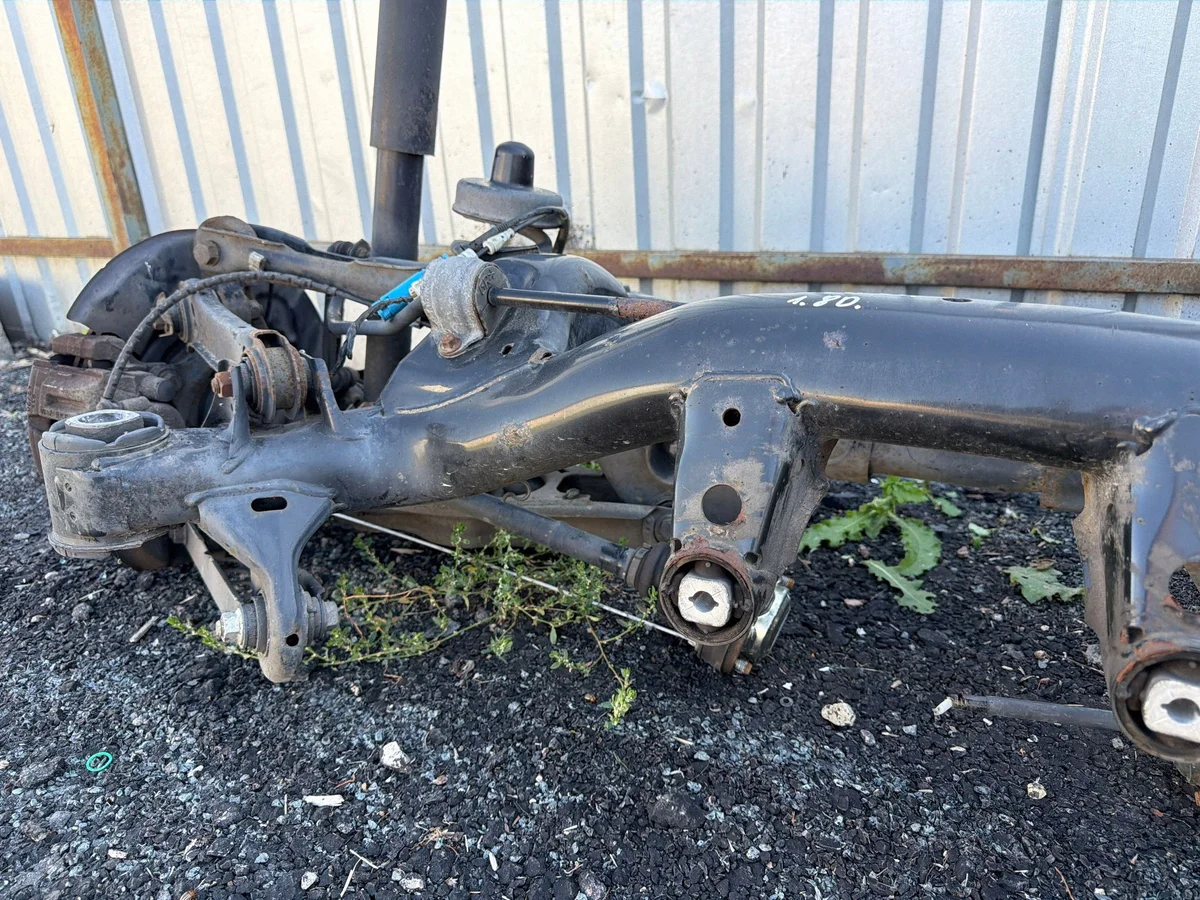 BMW X1 E84 Berço Traseiro Usado OEM 6792474 image 6