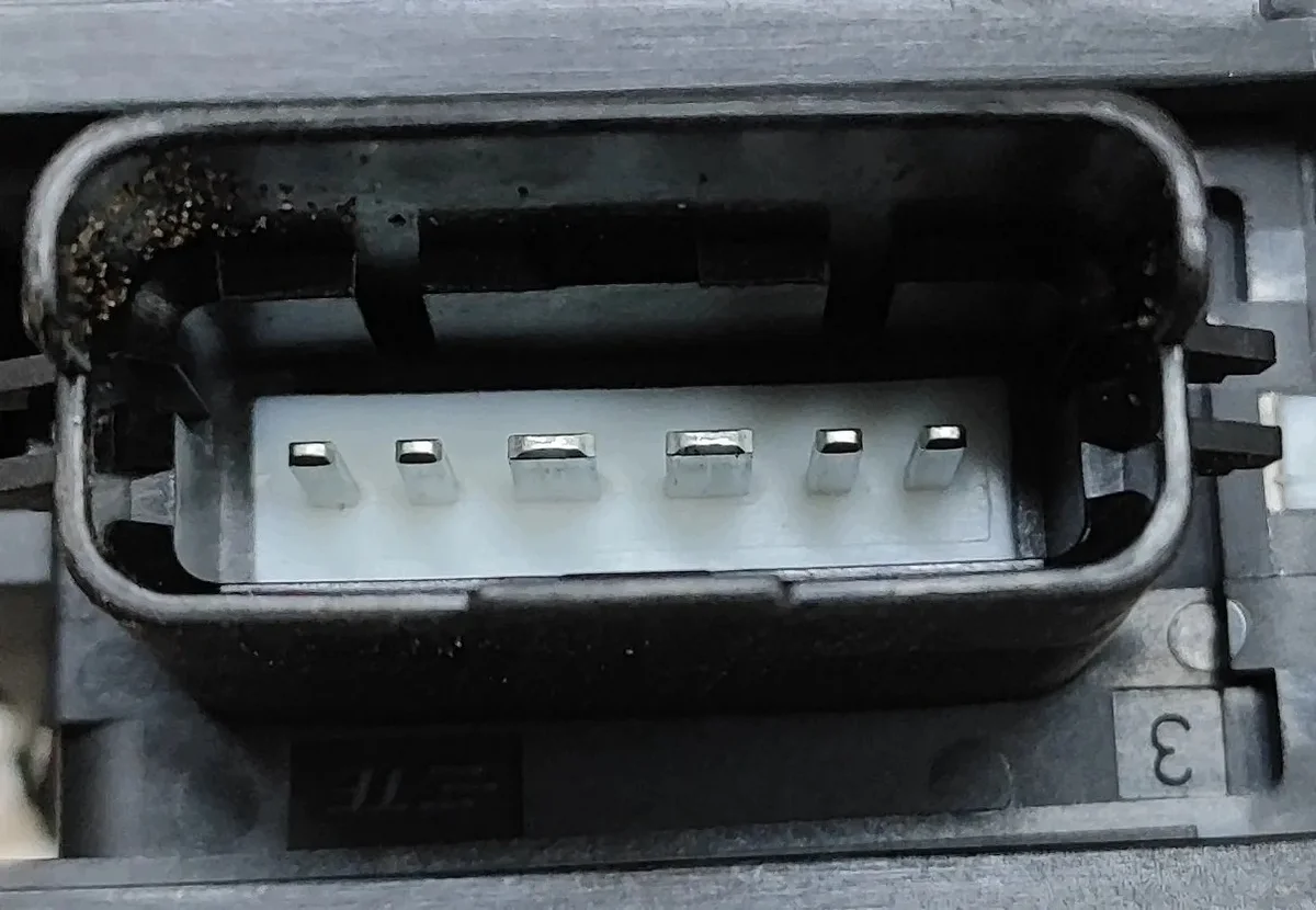 Genesis GV60 vänster framdörr motor 82450CU000 image 6