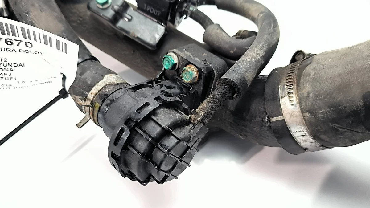 Hyundai Kona Intake Hose 261-2B780 Used