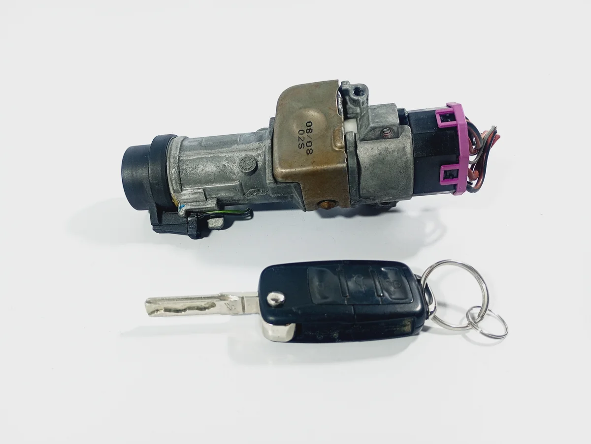 Ignition Switch w/ Key OE 4B0905851 VW Polo 4 IV 9N
