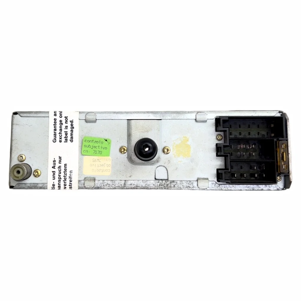 Radio SCANIA 3BO035152 Usado image 5