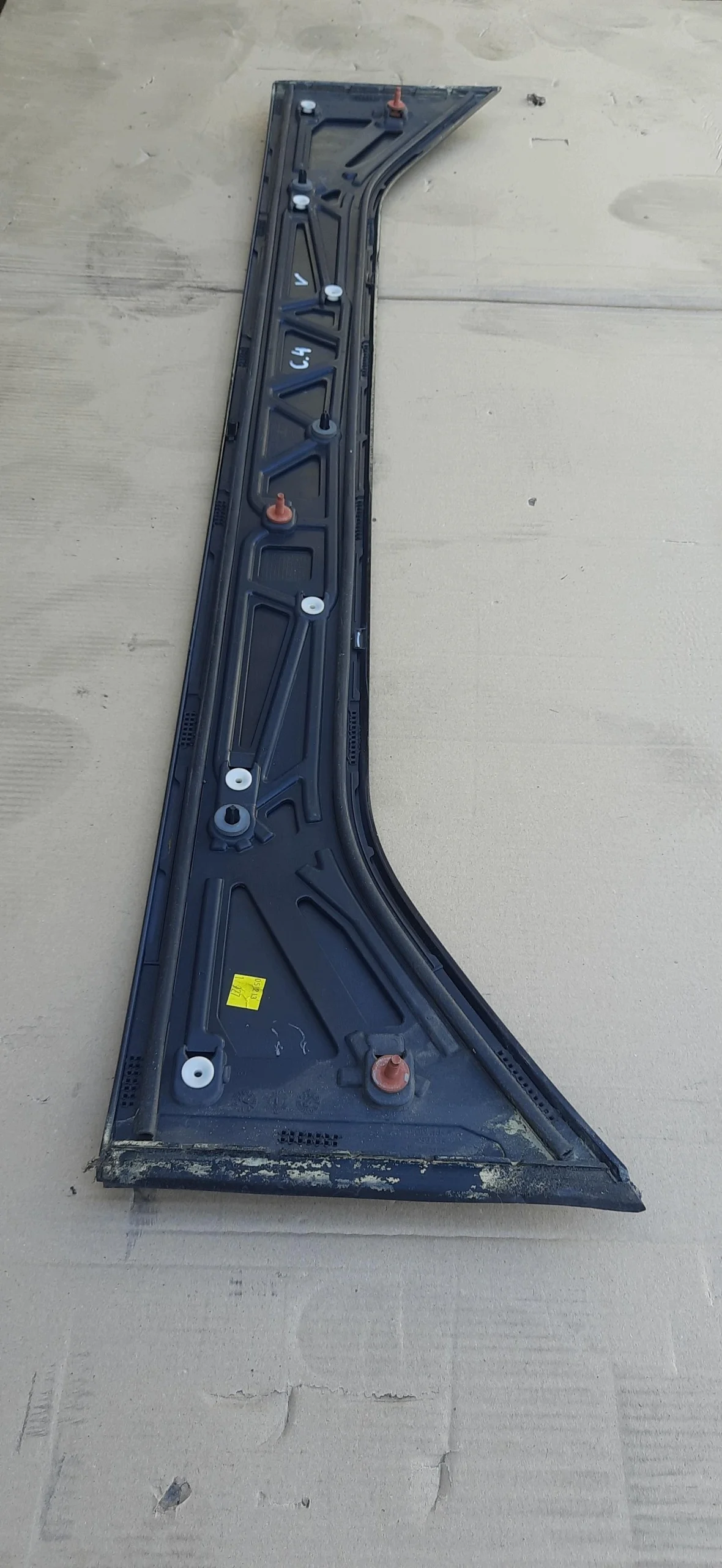 Spoiler Maletero Citroen C4 Picasso II Usado image 7