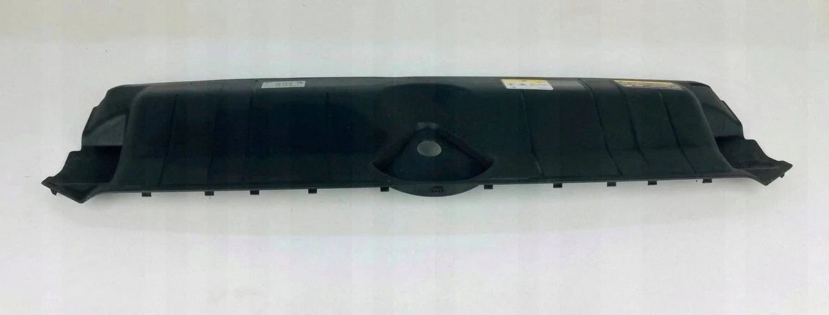 Audi A5 8W suojalevy 8W6807081CE