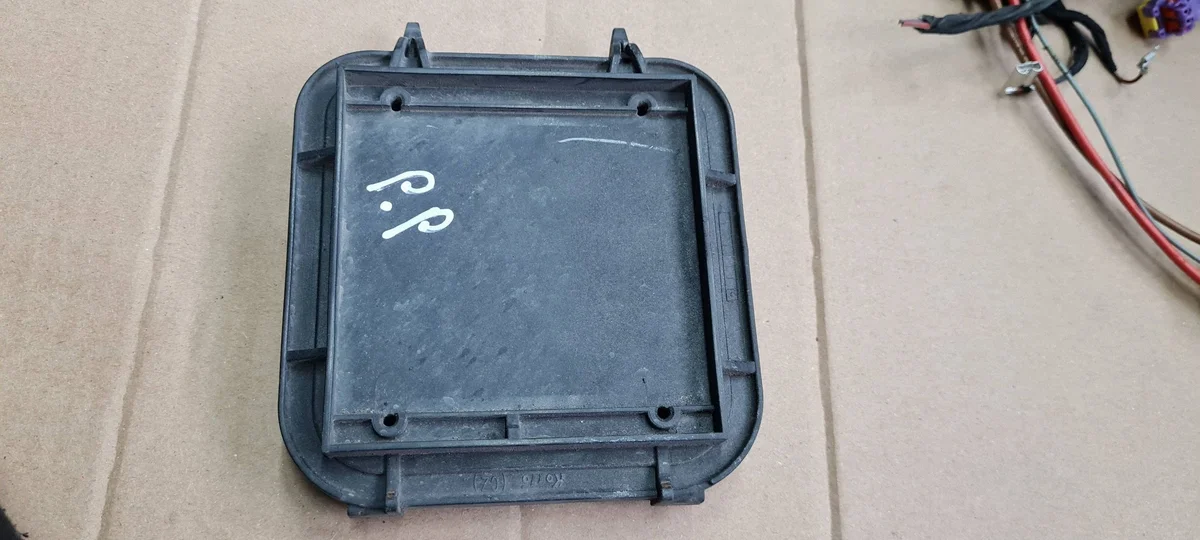 Tampa Farol Audi Q5 8R Esquerda/Direita 8R0941159