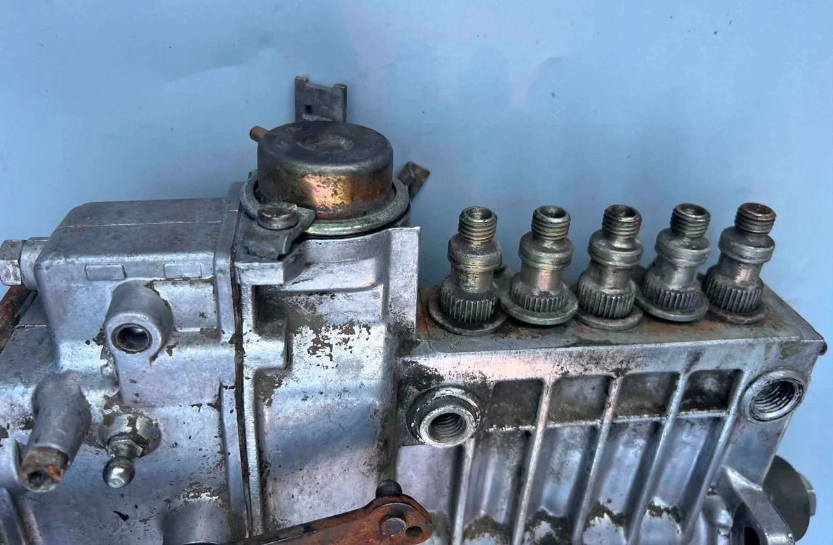 Bomba Inyectora Mercedes W123 300D 6170702901 image 3