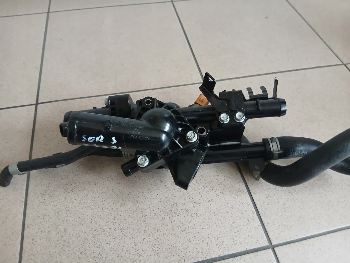 Gehäuse Thermostat Kia Optima Sorento 2.4 GDI