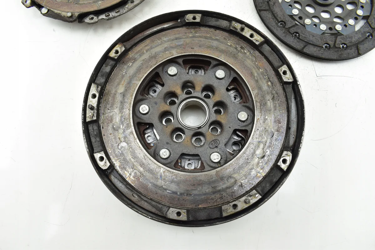 Embrayage MERIVA B CORSA D ASTRA J 1.3CDTI image 6