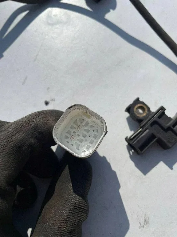 Mercedes W205 Fio Sensor ABS Direito Traseiro image 4