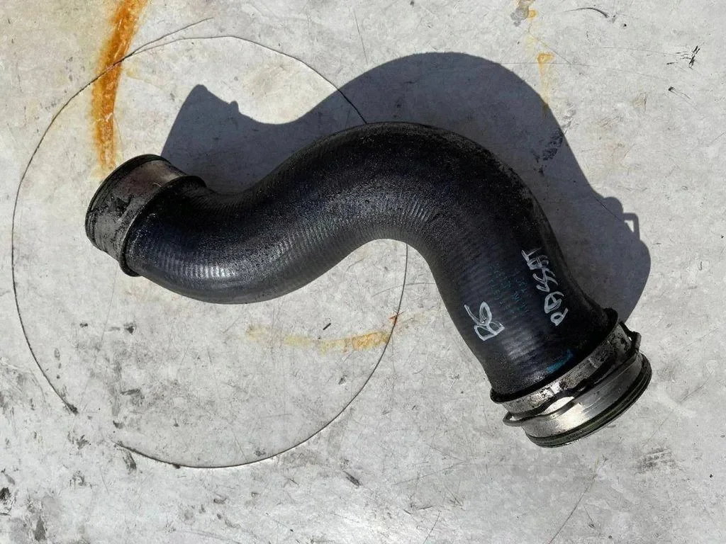 Intercoolerrör VW 1K0145832C 2.0L Diesel