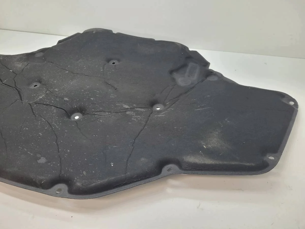 BMW 5 G31 Hood Insulation 7352219