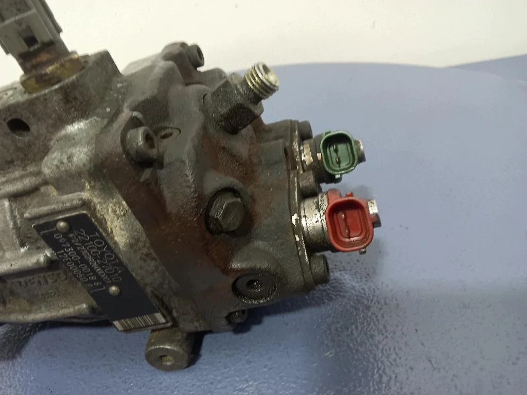 Einspritzpumpe Toyota Avensis Verso 2.0 D4D image 5