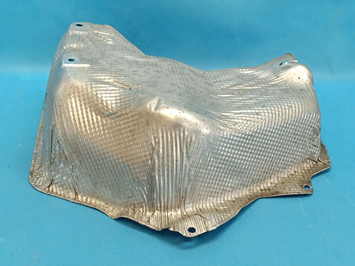 Audi A4 B9 2.0 TFSI Hitzeschutz 8W0804173C image 4