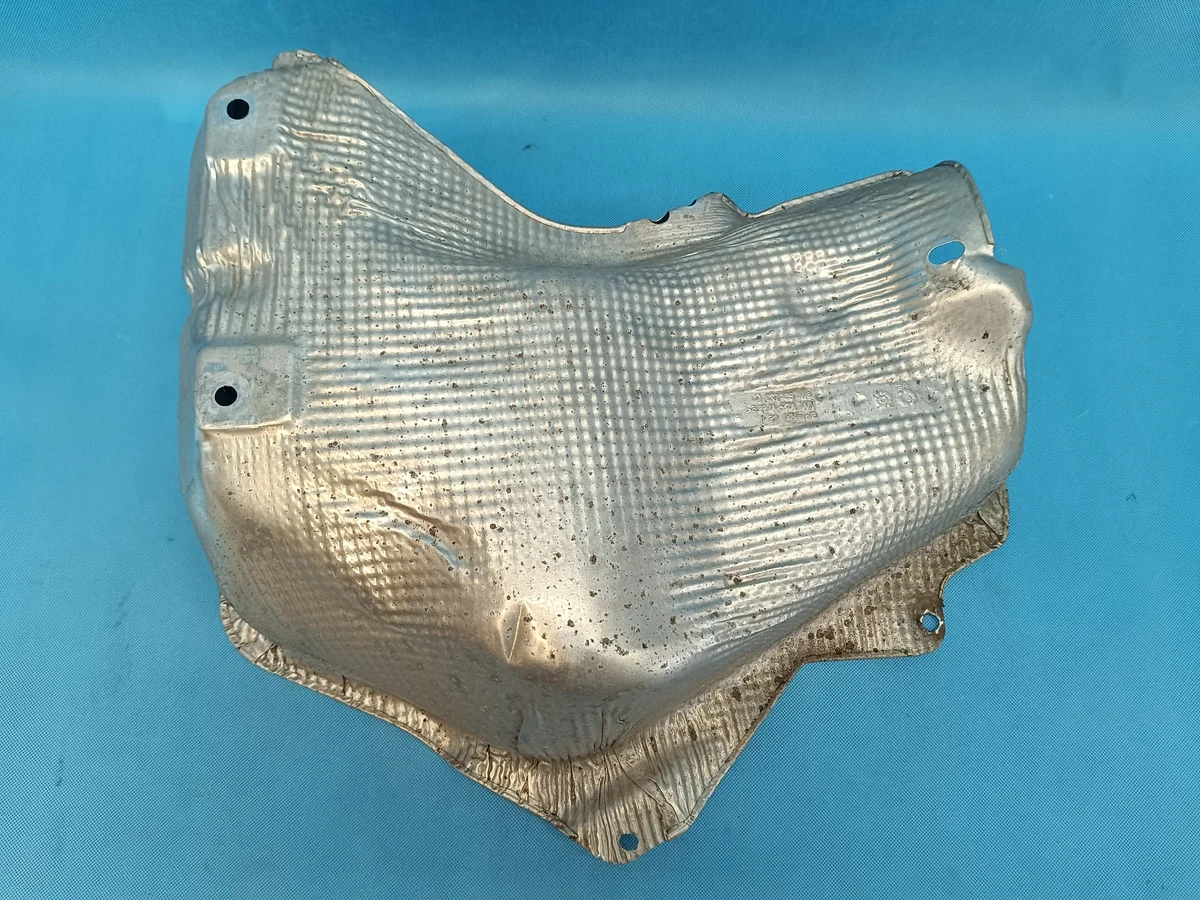 Audi A4 B9 2.0 TFSI Hitzeschutz 8W0804173C image 6