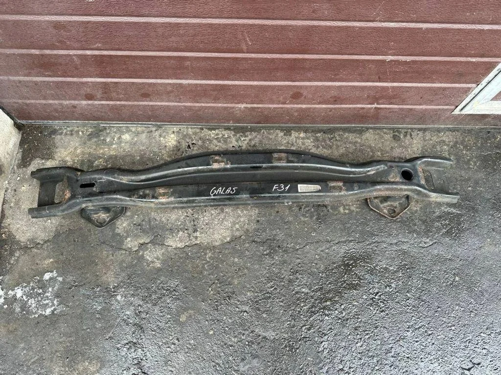 Bakre stötfångarbalk BMW X1 E84 170954