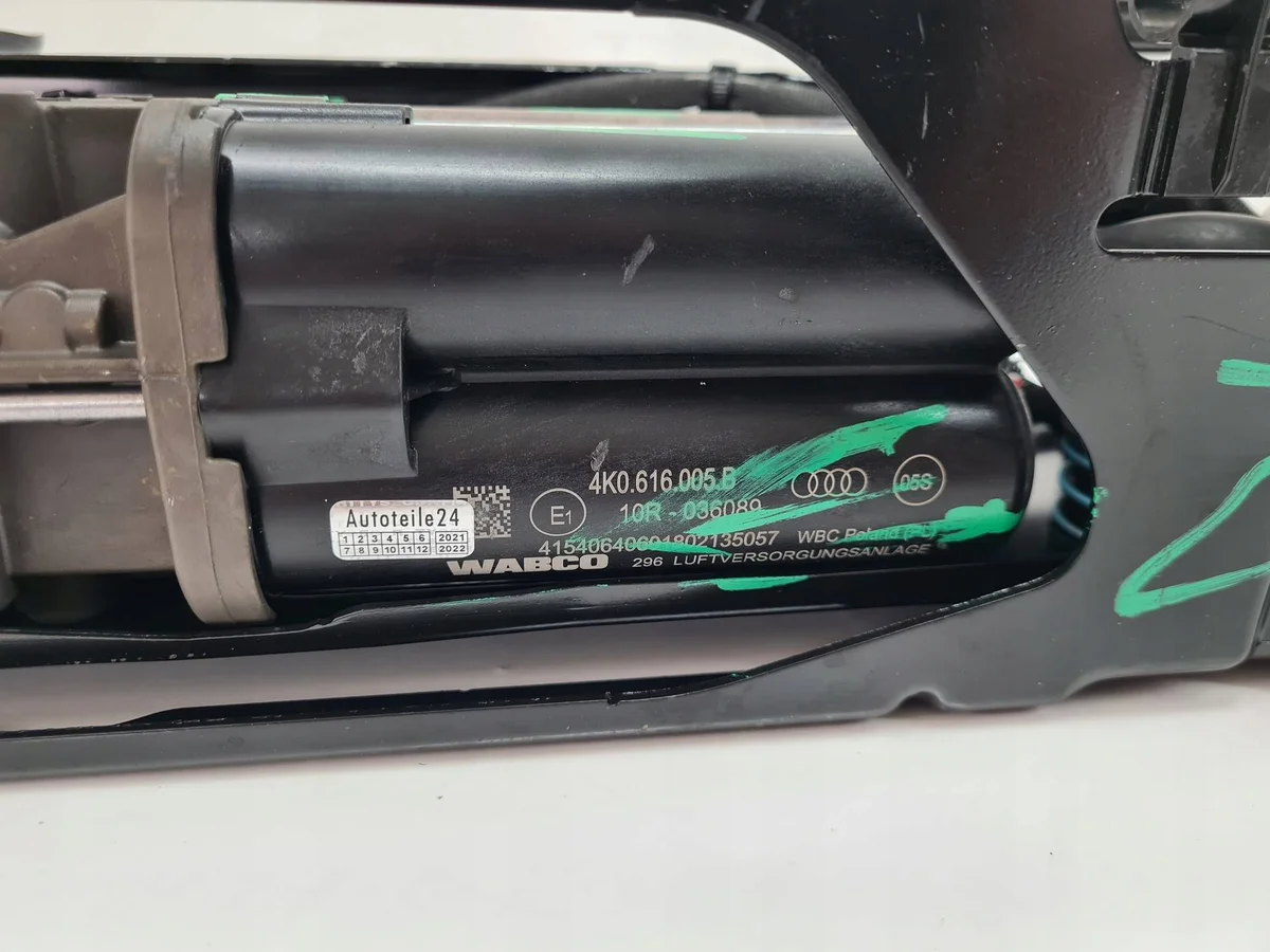 Audi A6 C8 A7 kompressori 4K0616005C