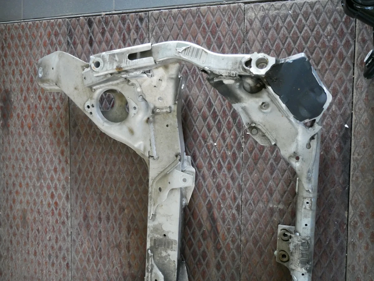 BMW E88 E93 Cabrio Framvagnsupphängning image 3