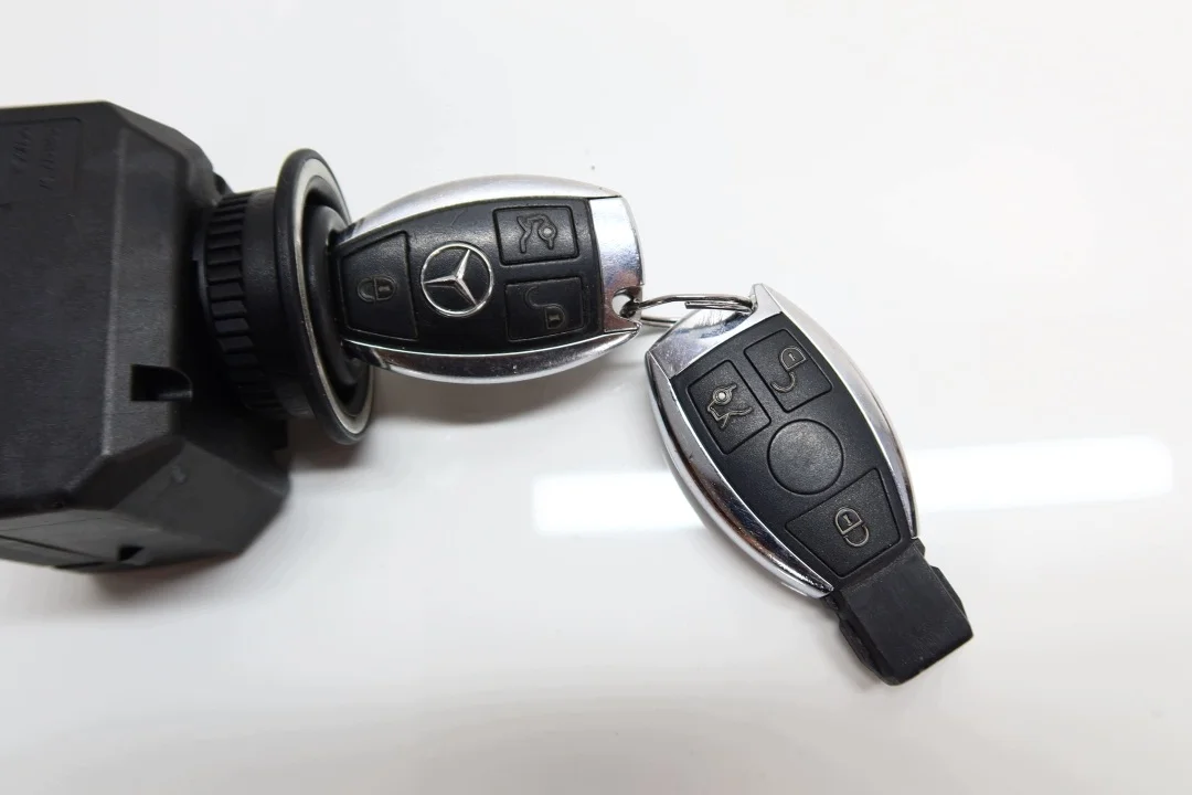 Mercedes W164 ML Ignition Switch + 2 Keys