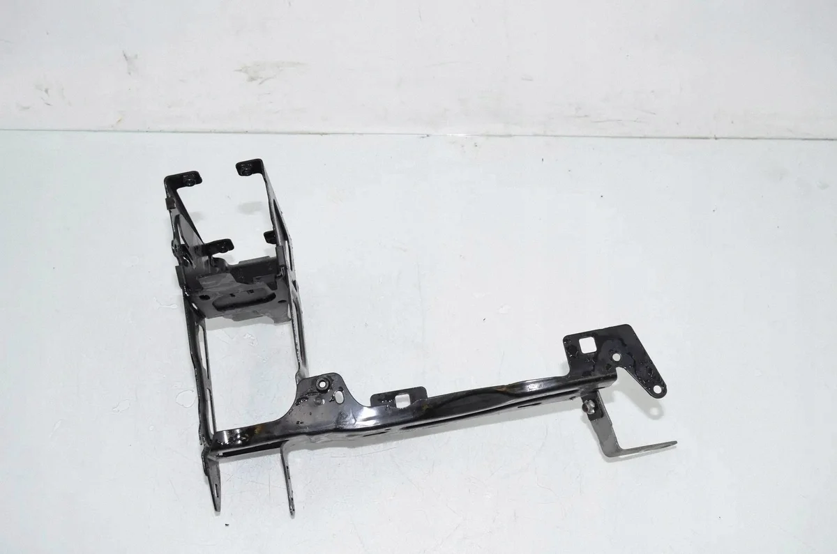 Support phare BMW 3 F30 F31 F35 droit