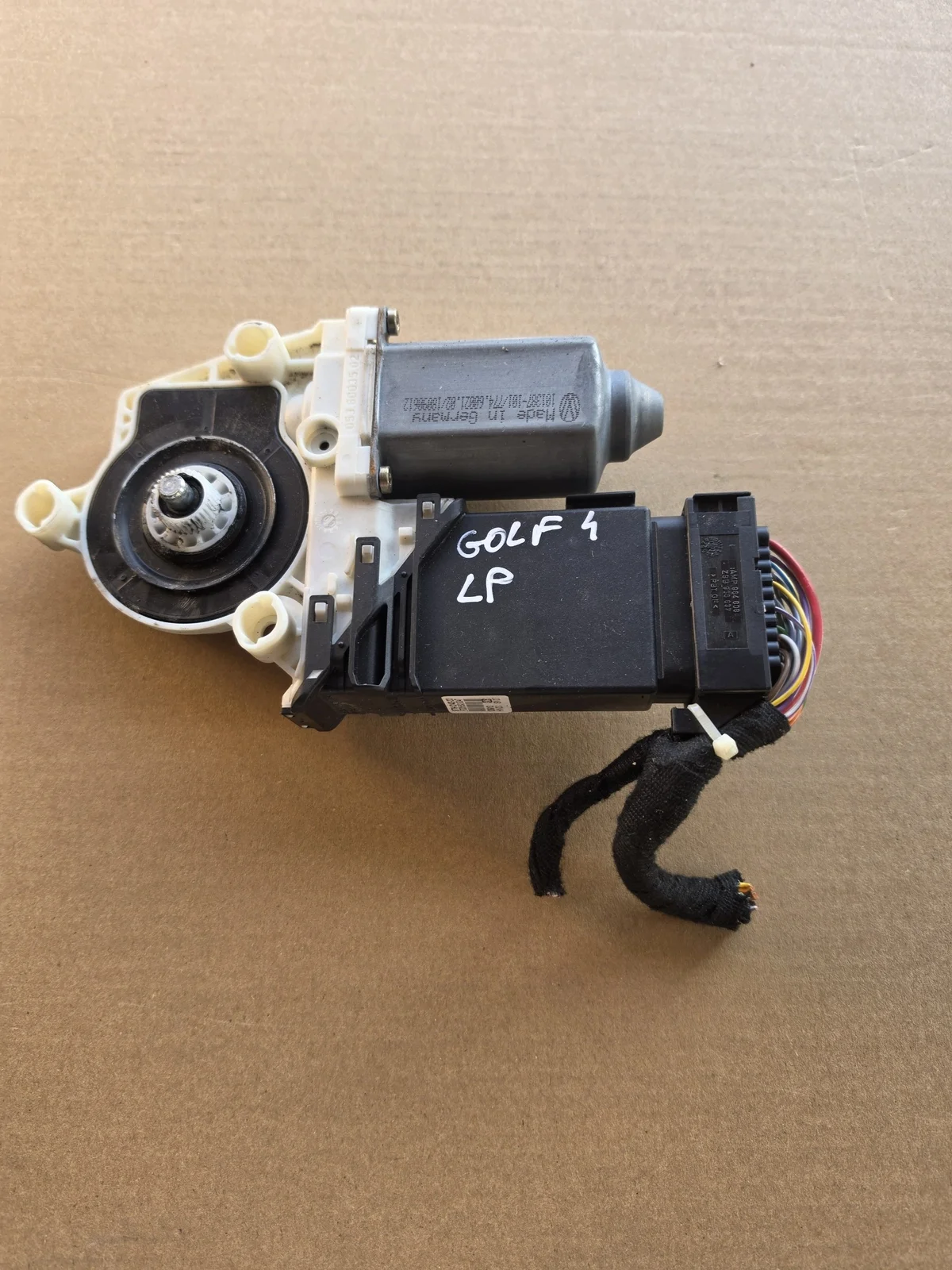 Motor Elevalunas VW Golf IV 3 Puertas Izquierdo