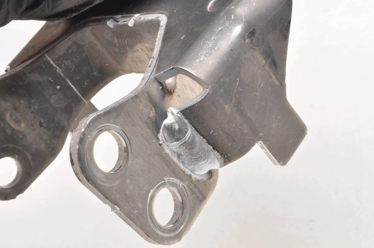 Porsche 911 992 console bracket 992858683 image 4