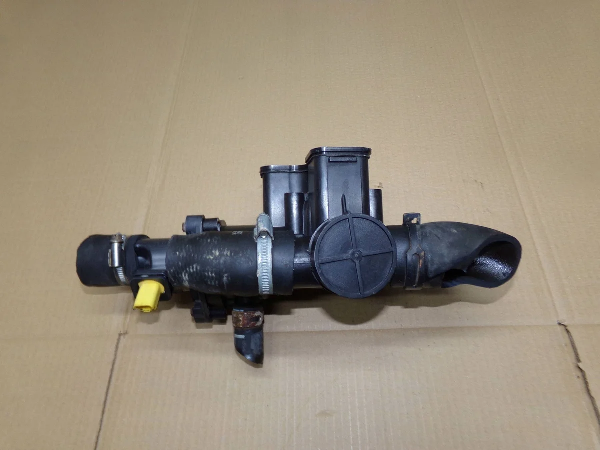 Peugeot 407 2.0 HDI Termostat 9646439080 image 3