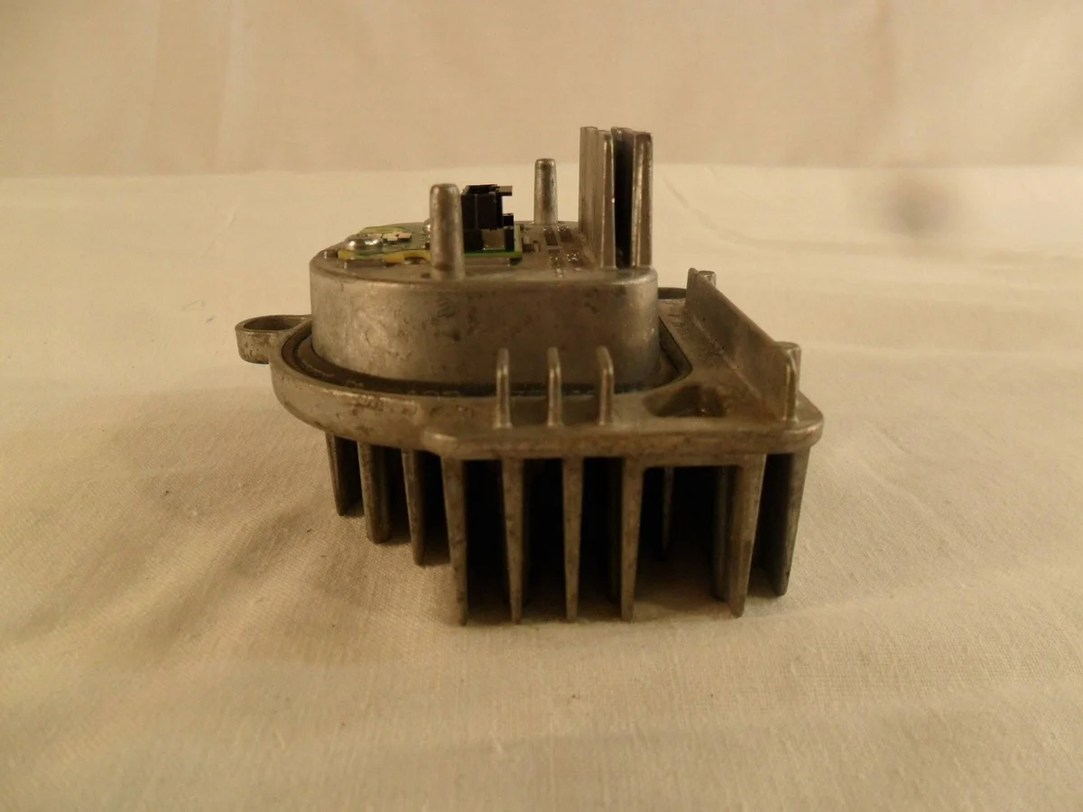 VW ID Buzz LED Modul Höger 24989602 image 6