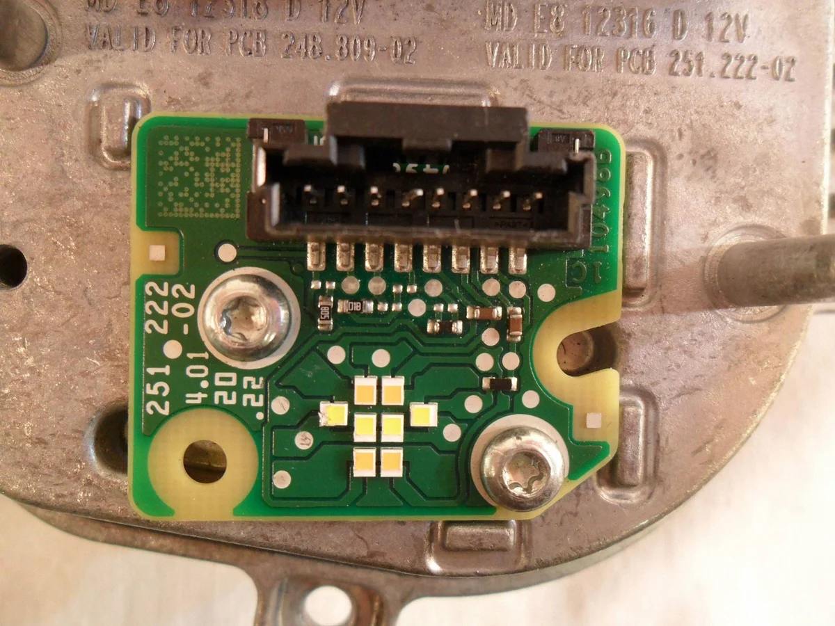 VW ID Buzz LED Modul Höger 24989602 image 9