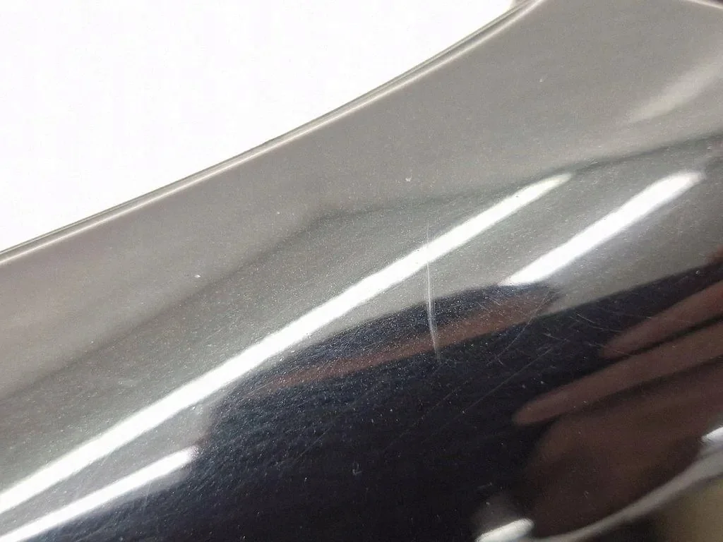 Renault Windshield Trim 727601597R Used image 10