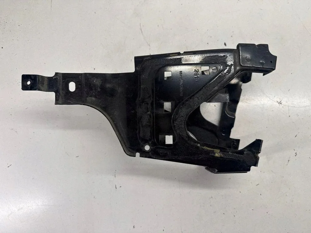 BMW F10 F11 Scheinwerferhalterung links gebraucht image 7