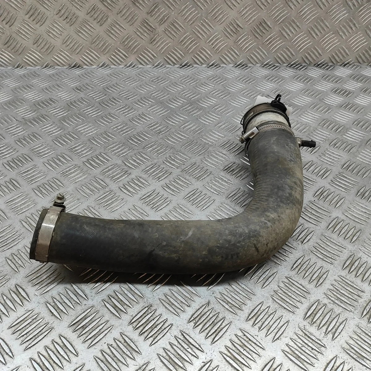 Intercoolerrör VW Crafter 2Z0145856K