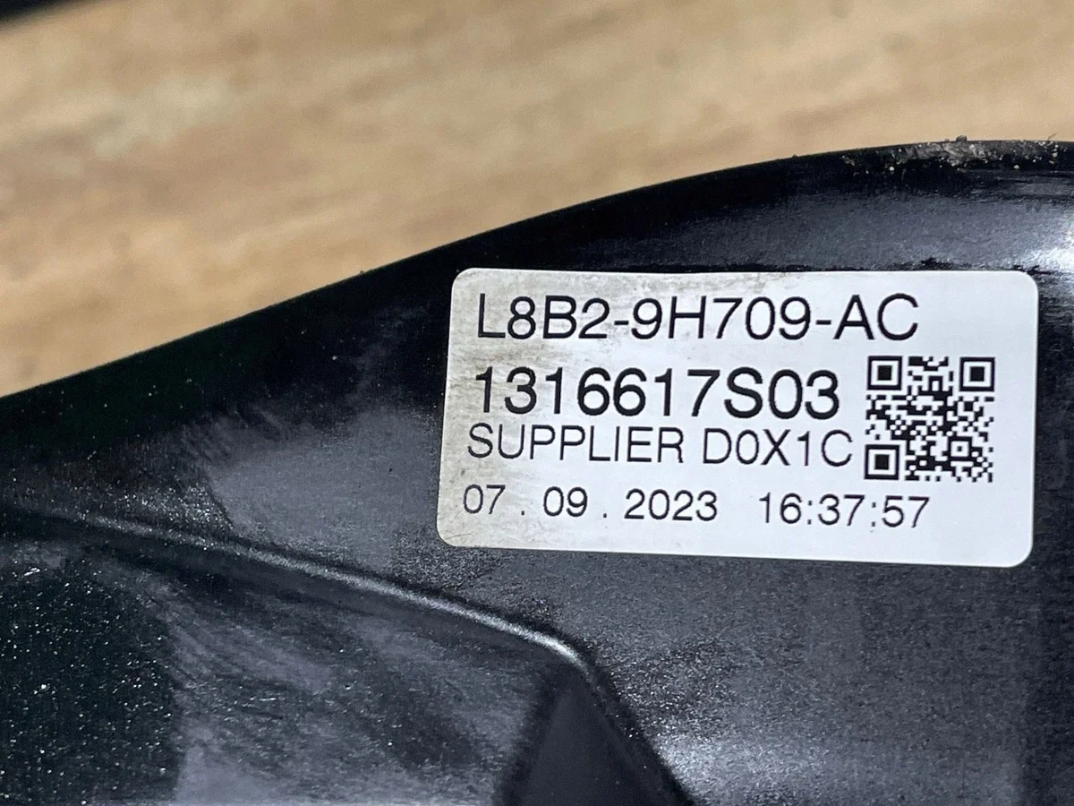 LAND ROVER DEFENDER L663 CAIXA FILTRO AR L8B29H709AC image 7