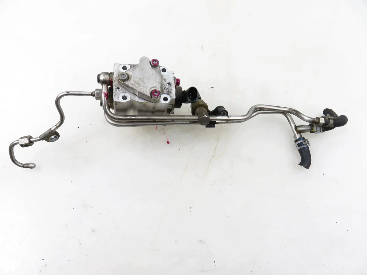 Einspritzpumpe Audi A3 1.6 FSI 03C127025L image 5