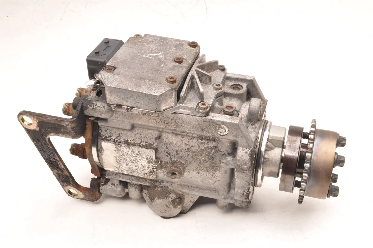 Insprutningspump Opel Astra G II Vectra B 2.0 DI