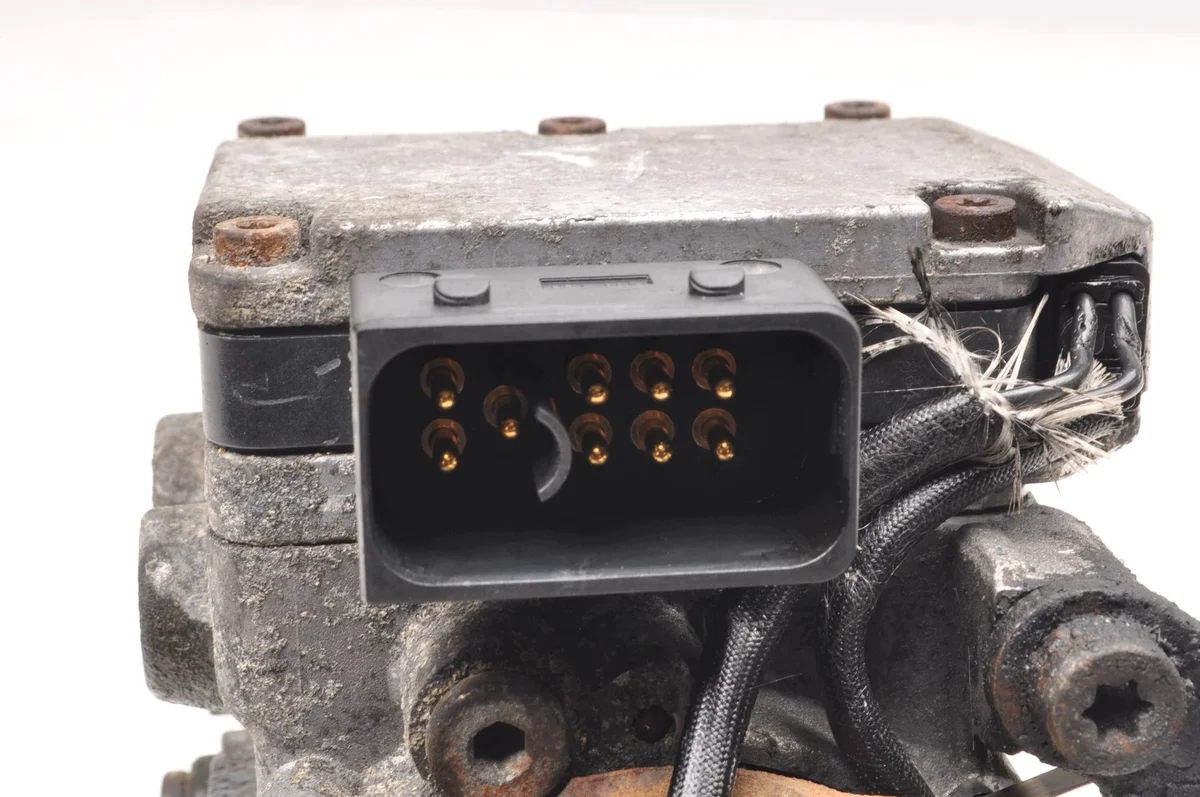Einspritzpumpe Opel Astra G II Vectra B 2.0 DI image 6