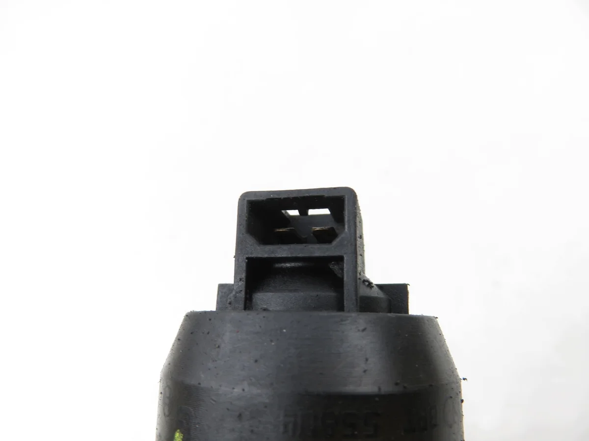 Inyector Audi A4 B6 1.9 TDI Usado image 7