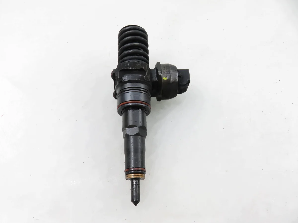 Inyector Audi A4 B6 1.9 TDI Usado