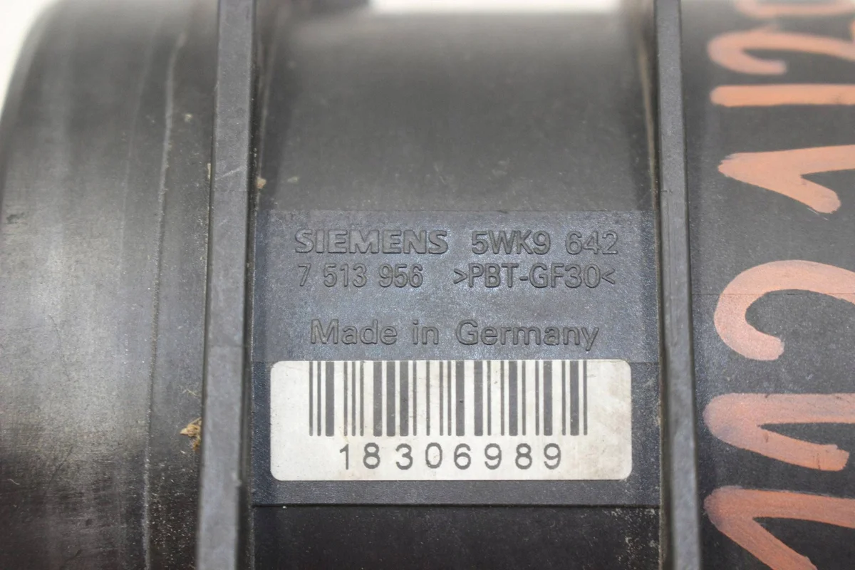 Débitmètre d'air BMW E46 E65 E66 E83 E85 OEM 7513956 image 4