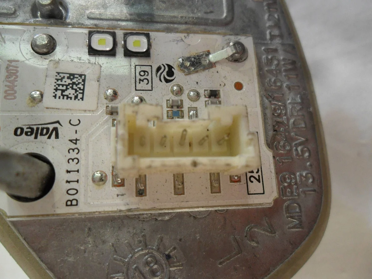 Opel Crossland X LED-modul 90112529 image 6
