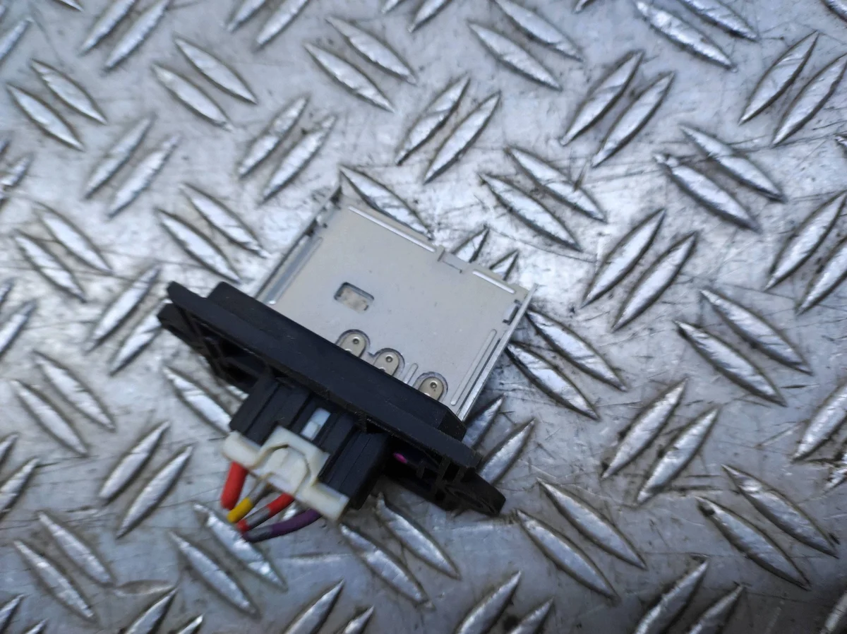 Resistencia Ventilador Nissan Note E11 78823 image 6